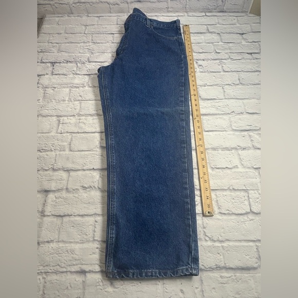 Carhartt Men's Relaxed Fit Blue Jeans. Size 42X30 - Picture 9 of 12